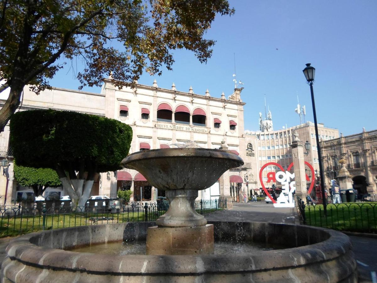 Virrey De Mendoza Hotel Morelia Kültér fotó