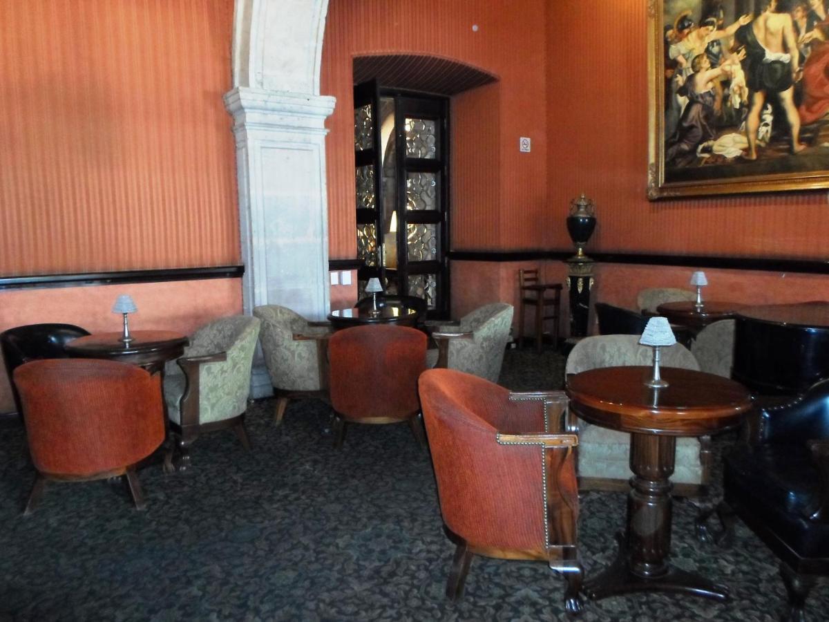 Virrey De Mendoza Hotel Morelia Kültér fotó