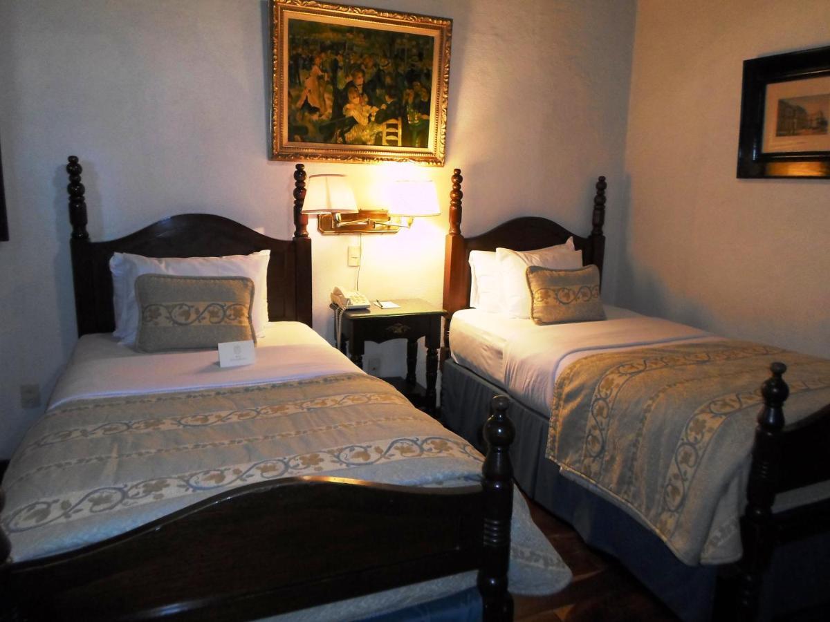 Virrey De Mendoza Hotel Morelia Szoba fotó
